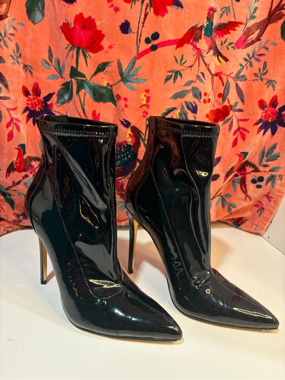 Women's Black Patent Pointed-Toe Stiletto Ankle Boots - Sleek JLO brand - Picture 4 of 5